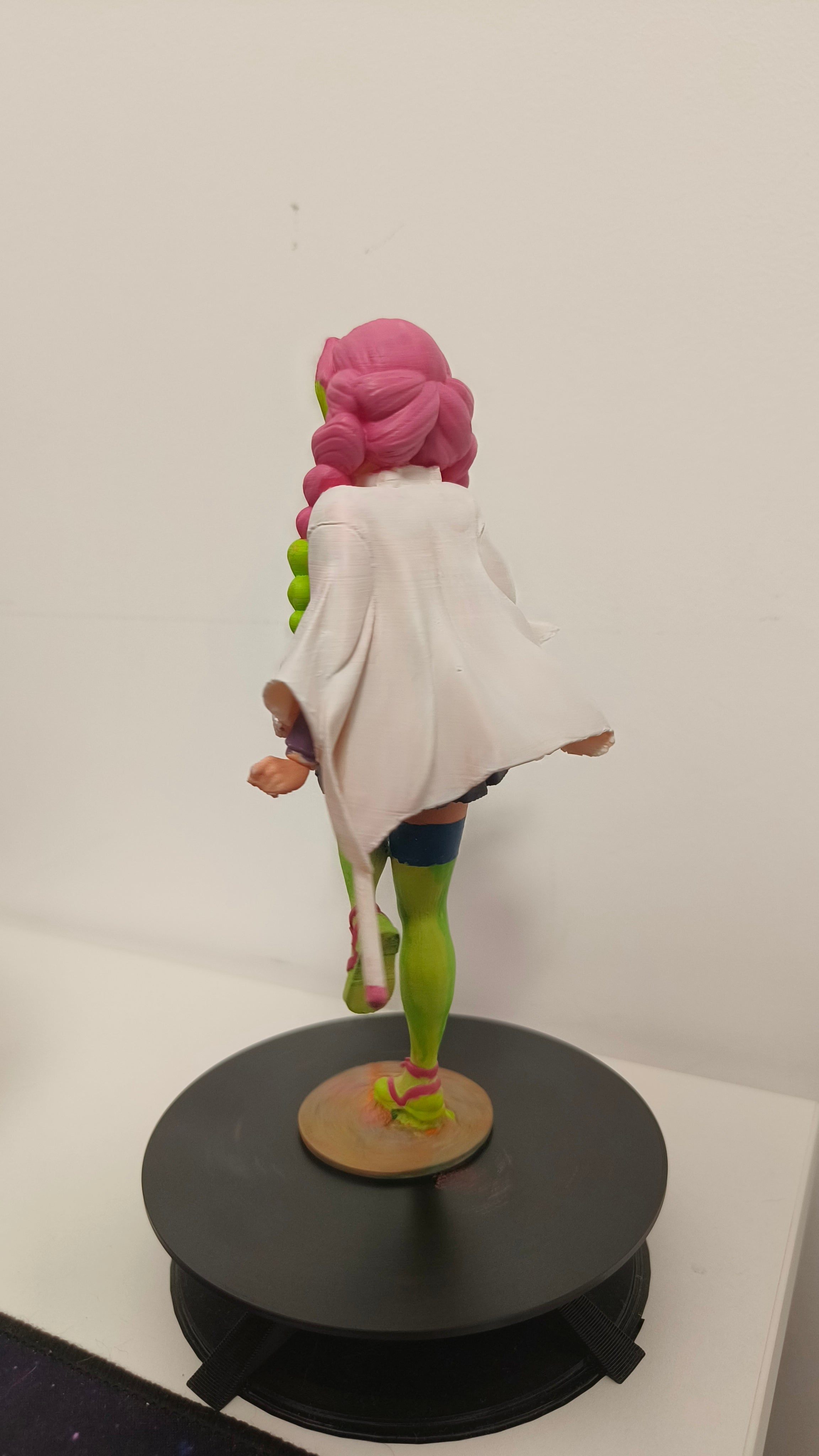 Figurina Mitsuri Kanroji